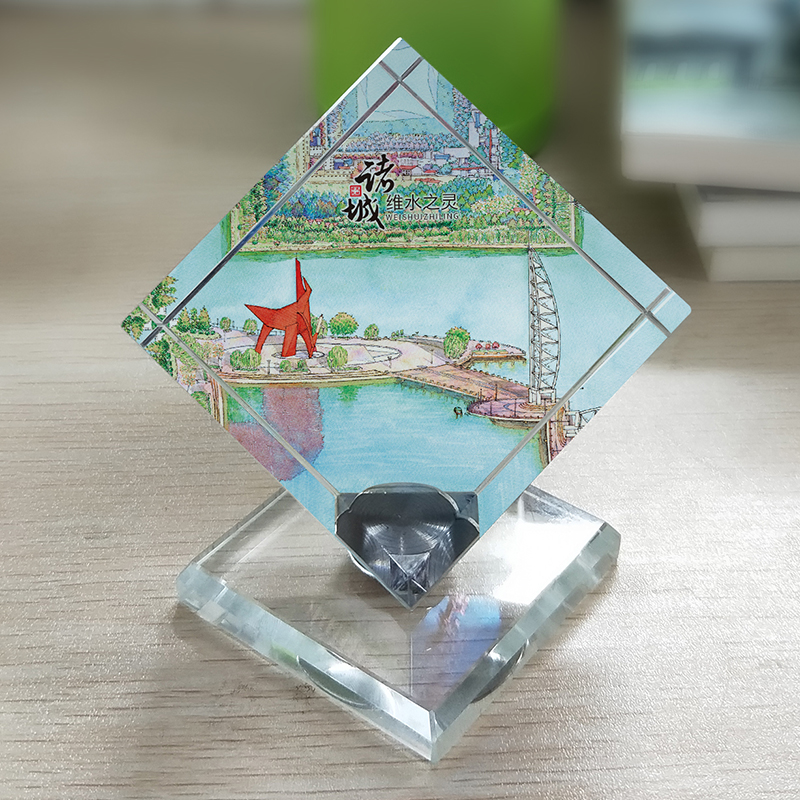 龙城有礼 旋转水晶